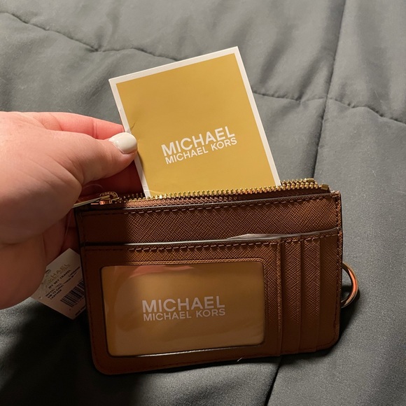 Michael Kors Jet Set Travel Wristlet - Picture 4 of 6